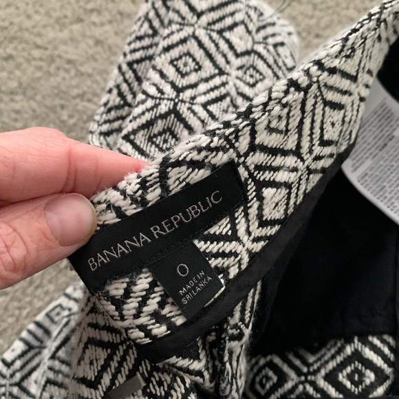 Banana Republic 0 Shorts Black and White Diamonds - Picture 3 of 4